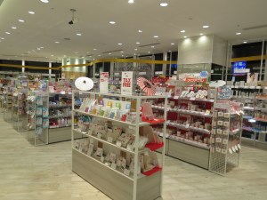 Ainz & Tulpe Flagship Shinjuku (76)